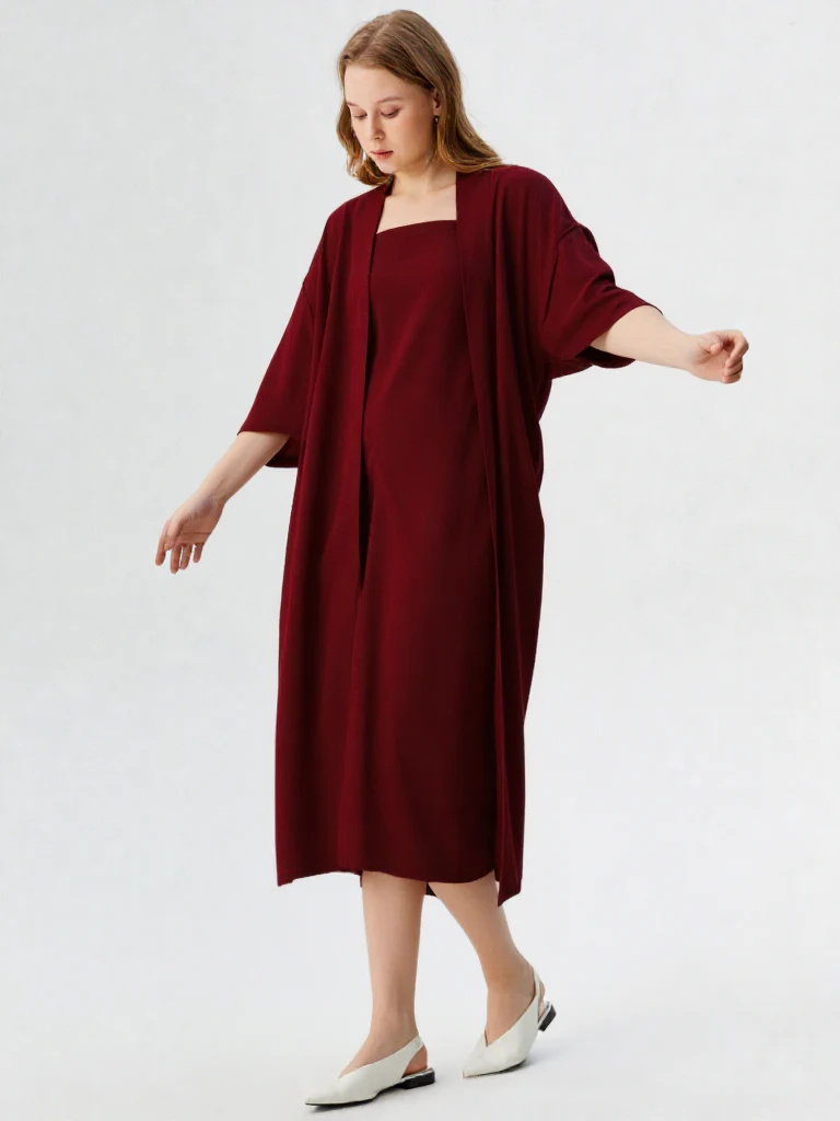 Maroon Crepe Shrug Dress - Image 4