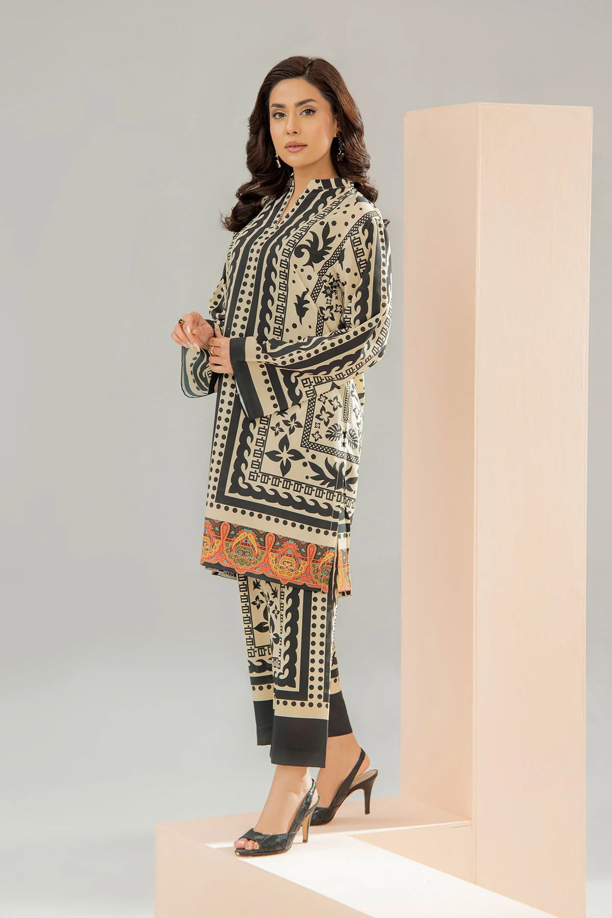 Printed Crepe Co-ord Set - Image 3